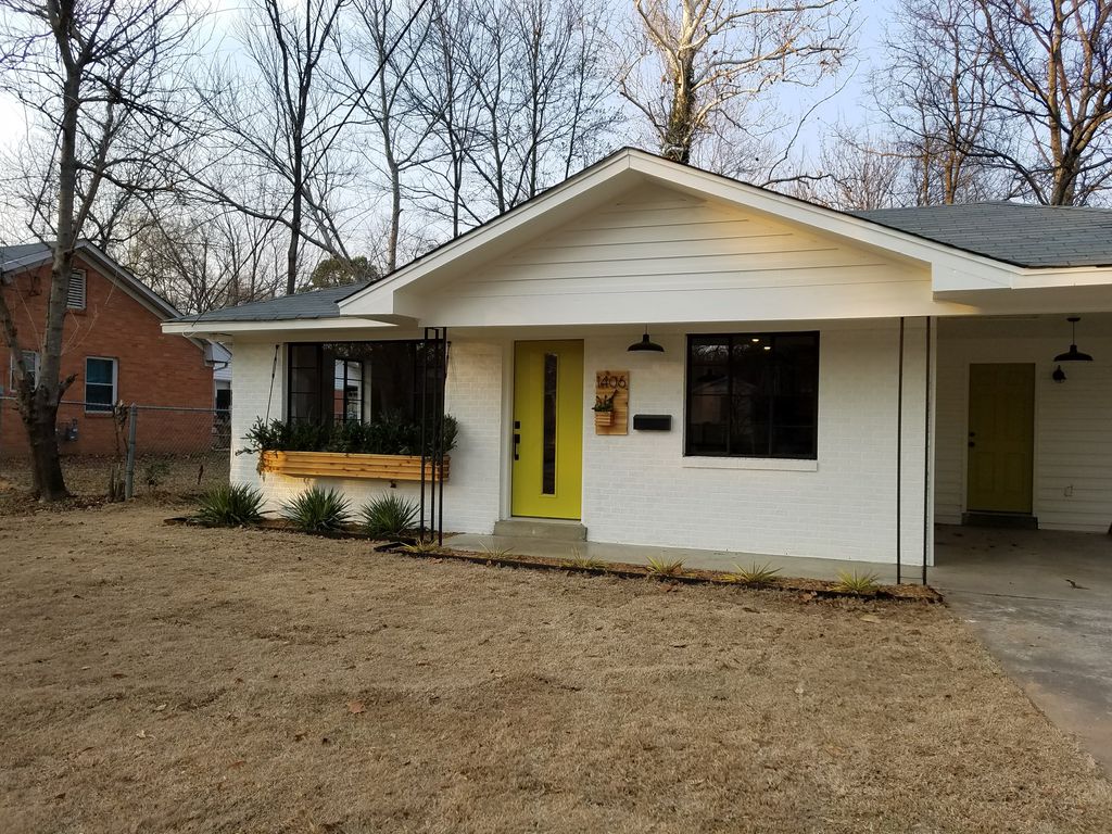 1406 Bruce St.